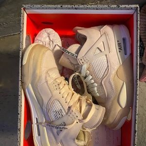 Off-white Jordan 4’s